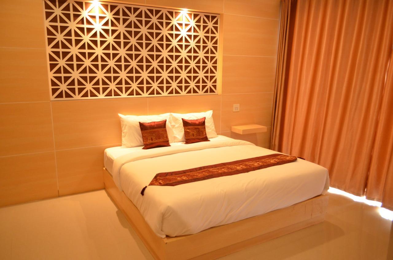 Thatluangview Hotel Vientiane Extérieur photo