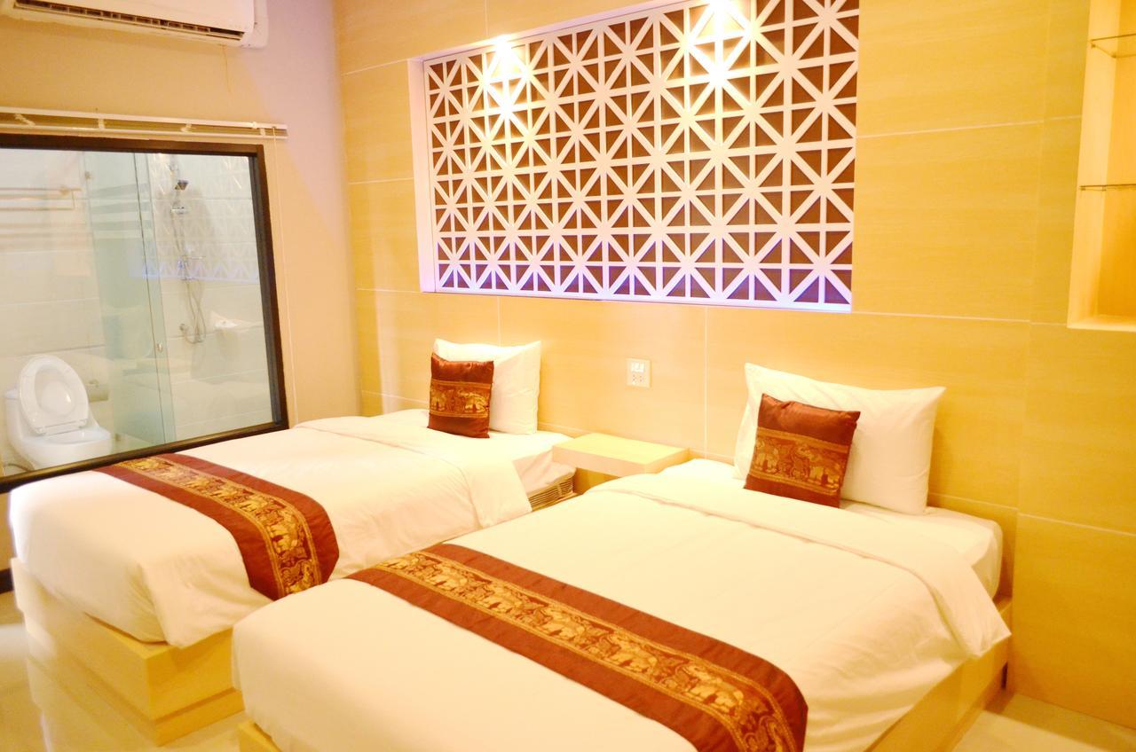 Thatluangview Hotel Vientiane Extérieur photo