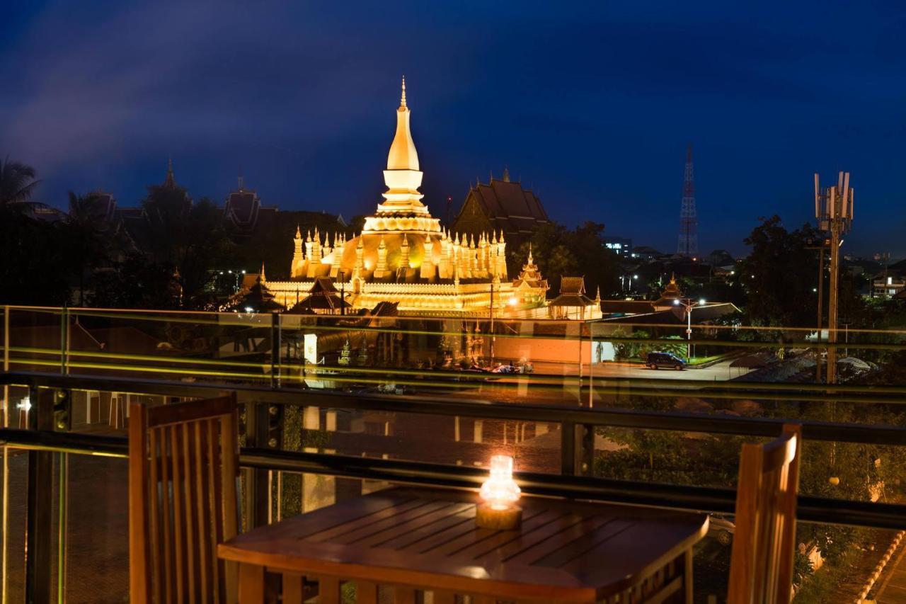 Thatluangview Hotel Vientiane Extérieur photo